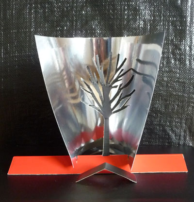 Caroline - reflective tree
